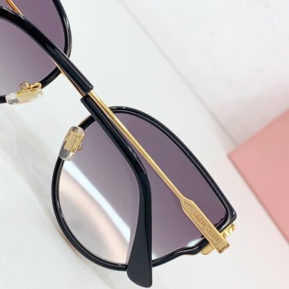 Miu Miu trendy fashion sunglasses - Image 9