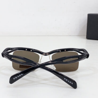Prada fashion trend sunglasses - Image 8