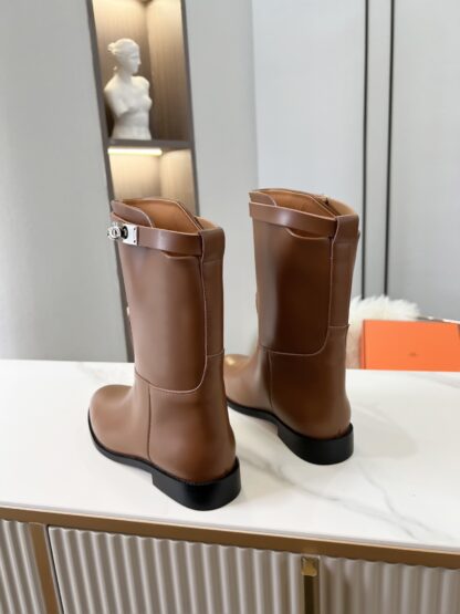 Hermès Classic Brown Silver Buckle Knight Boots - Image 7