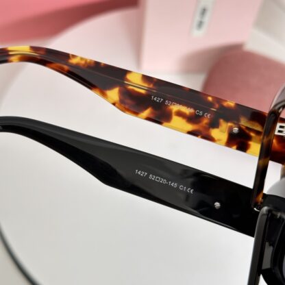 Miu Miu trendy fashion sunglasses - Image 9