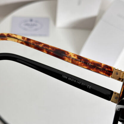 Prada fashion trend sunglasses - Image 8