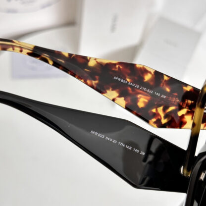 Prada fashion trend sunglasses - Image 8