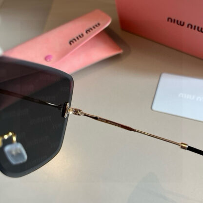 Miu Miu trendy fashion sunglasses - Image 9
