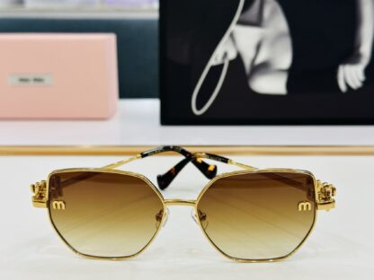 Miu Miu trendy fashion sunglasses - Image 9