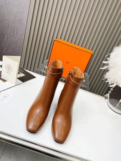 Hermes classic brown kelly buckle fashion ankle boots - Image 7