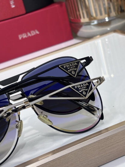 Prada fashion trend sunglasses - Image 8