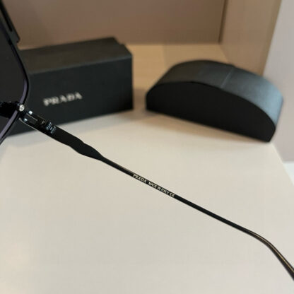 Prada fashion trend sunglasses - Image 8