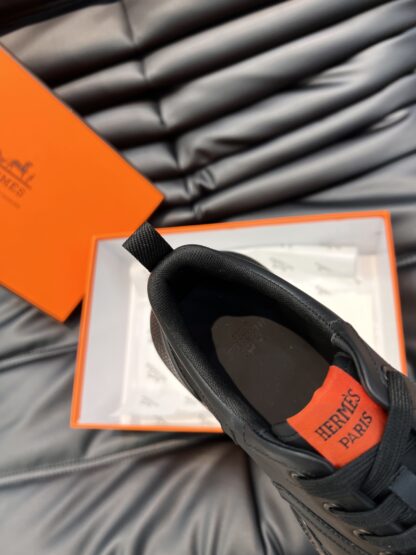 Hermes Men's Black Orange Soft Comfortable Casual Sports Shoes - Image 8