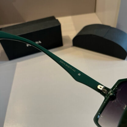 Prada fashion trend sunglasses - Image 8