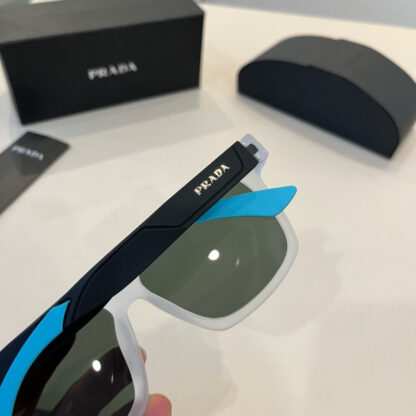 Prada fashion trend sunglasses - Image 8