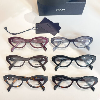 Prada fashion trend sunglasses - Image 8