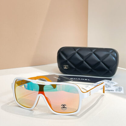 Chanel Fashion Sunglasses - Image 9