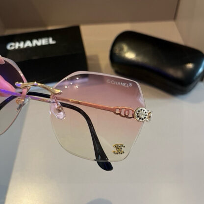 Chanel Fashion Sunglasses - Image 9