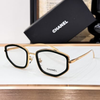 Chanel Fashion Sunglasses - Image 9