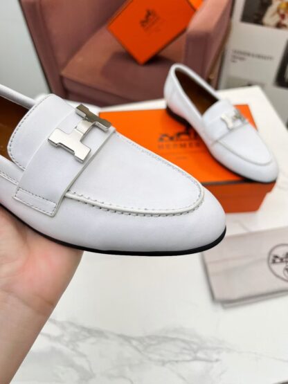 Hermès classic white loafers - Image 7