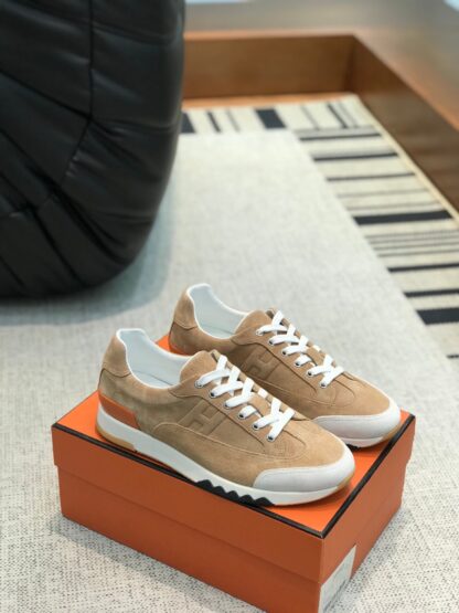 Hermès France Paris catwalk model milk tea color classic casual shoes - Image 8