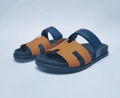 Hermès couple brown and blue woven slippers - Image 8