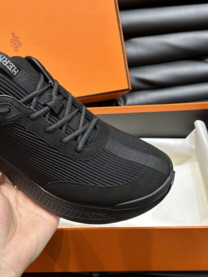 Hermes men's black breathable fashion casual sports shoes - Image 8