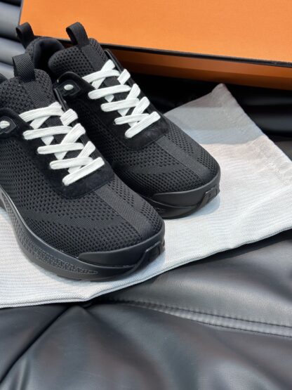 Hermes high-end men's fashion black and white casual breathable simple sports shoes - Image 8