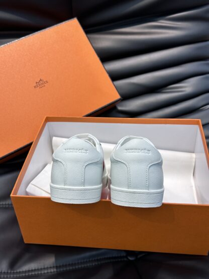 Hermès men's lightweight low-top white and red casual sports shoes - Image 8
