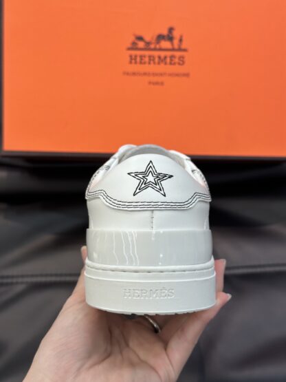 Hermès men's comfortable cowhide white low-top casual sneakers - Image 8