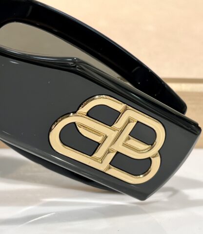Balenciaga fashion sunglasses - Image 8