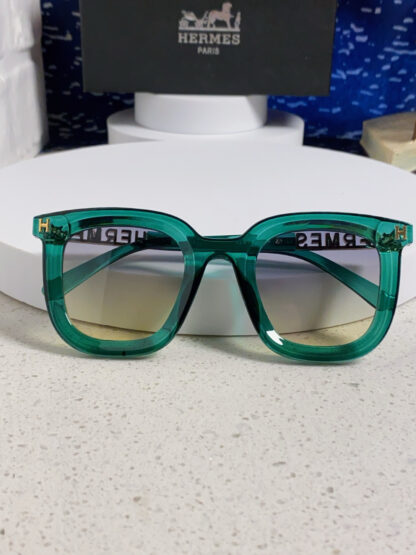Hermès Retro Square Versatile Women's Sunglasses - Image 8