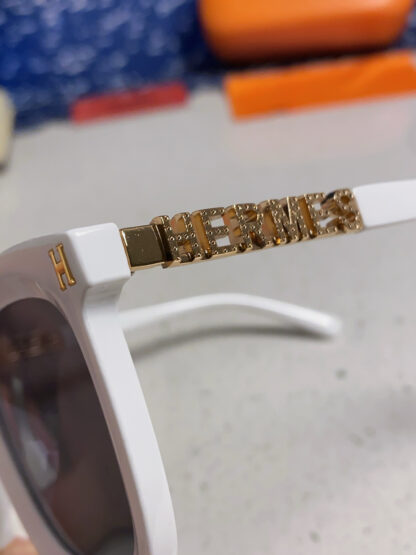 Hermès Retro Square Slimming Women's Sunglasses - Image 7