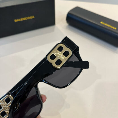 Balenciaga fashion sunglasses - Image 9