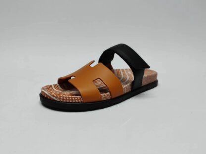 Hermès classic brown and black couple woven slippers - Image 4