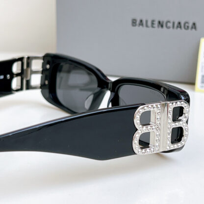 Balenciaga fashion sunglasses - Image 7