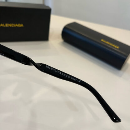 Balenciaga fashion sunglasses - Image 9