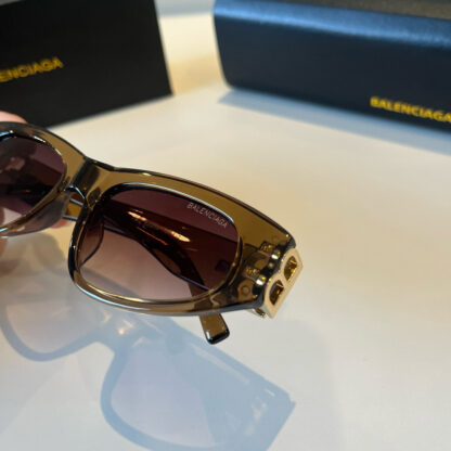 Balenciaga fashion sunglasses - Image 8