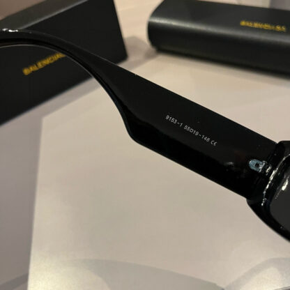 Balenciaga fashion sunglasses - Image 8