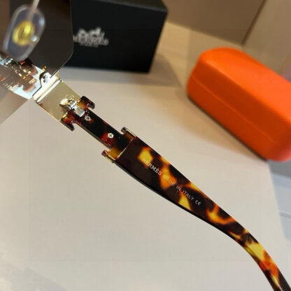 Hermes Fashion Sunglasses - Image 8