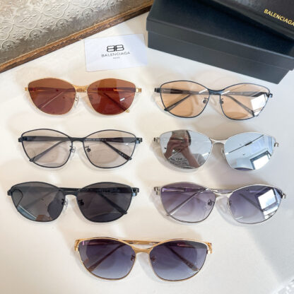 Balenciaga fashion sunglasses - Image 8
