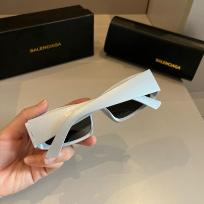 Balenciaga fashion sunglasses - Image 8