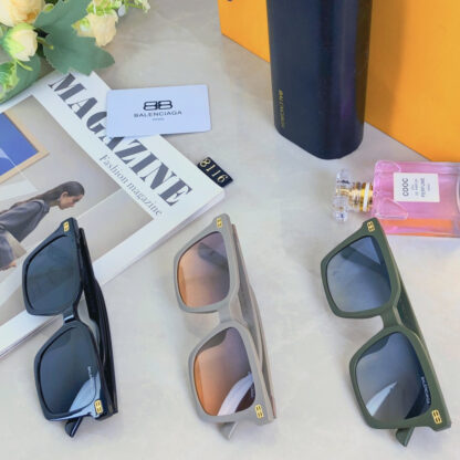 Balenciaga fashion sunglasses - Image 8