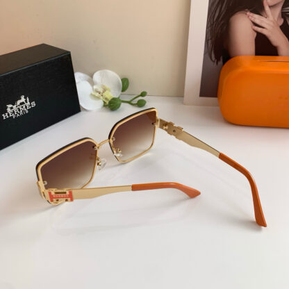 Hermès Fashion Sunglasses - Image 8