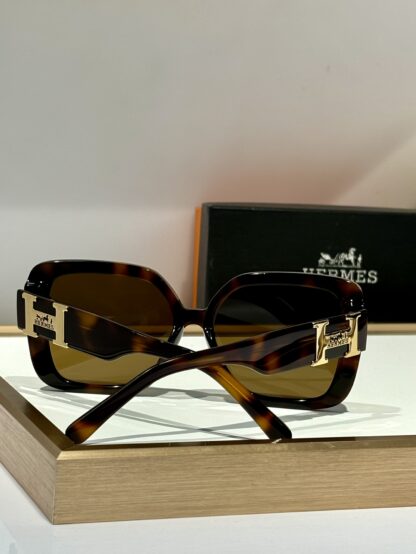 Hermès Fashion Sunglasses - Image 8