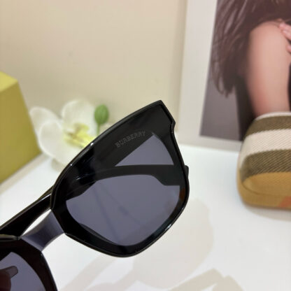 BURBERRY Fashion Temperament Sunglasses - Image 9