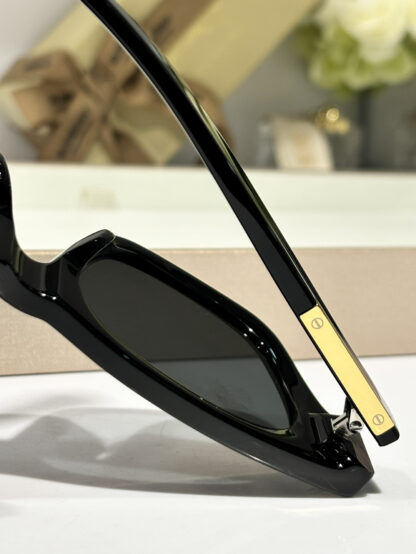 BURBERRY Fashion Temperament Sunglasses - Image 9