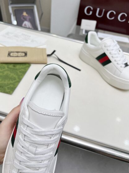 Gucci classic white shoes - Image 9