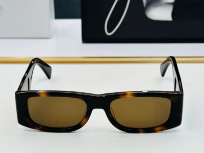 Versace fashion trend sunglasses - Image 8