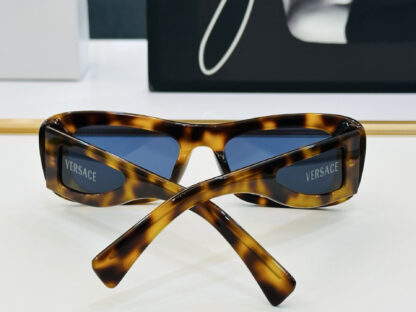 Versace fashion trend sunglasses - Image 8