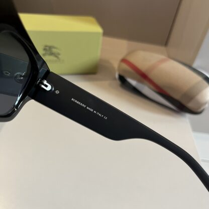 BURBERRY Fashion Temperament Sunglasses - Image 9
