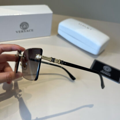 Versace fashion trend sunglasses - Image 8