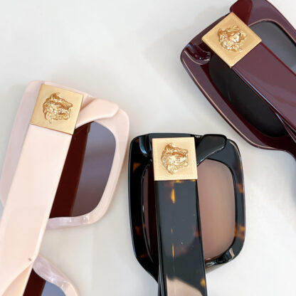 Versace fashion trend sunglasses - Image 8