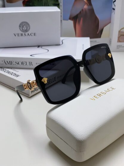 Versace fashion trend sunglasses - Image 8
