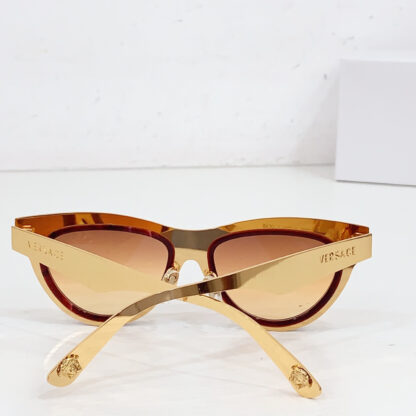 Versace fashion trend sunglasses - Image 8
